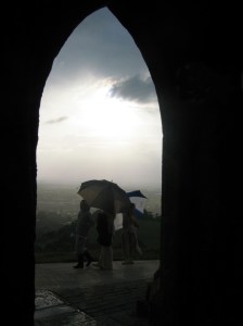 G Tor arch view 2 umbrellas